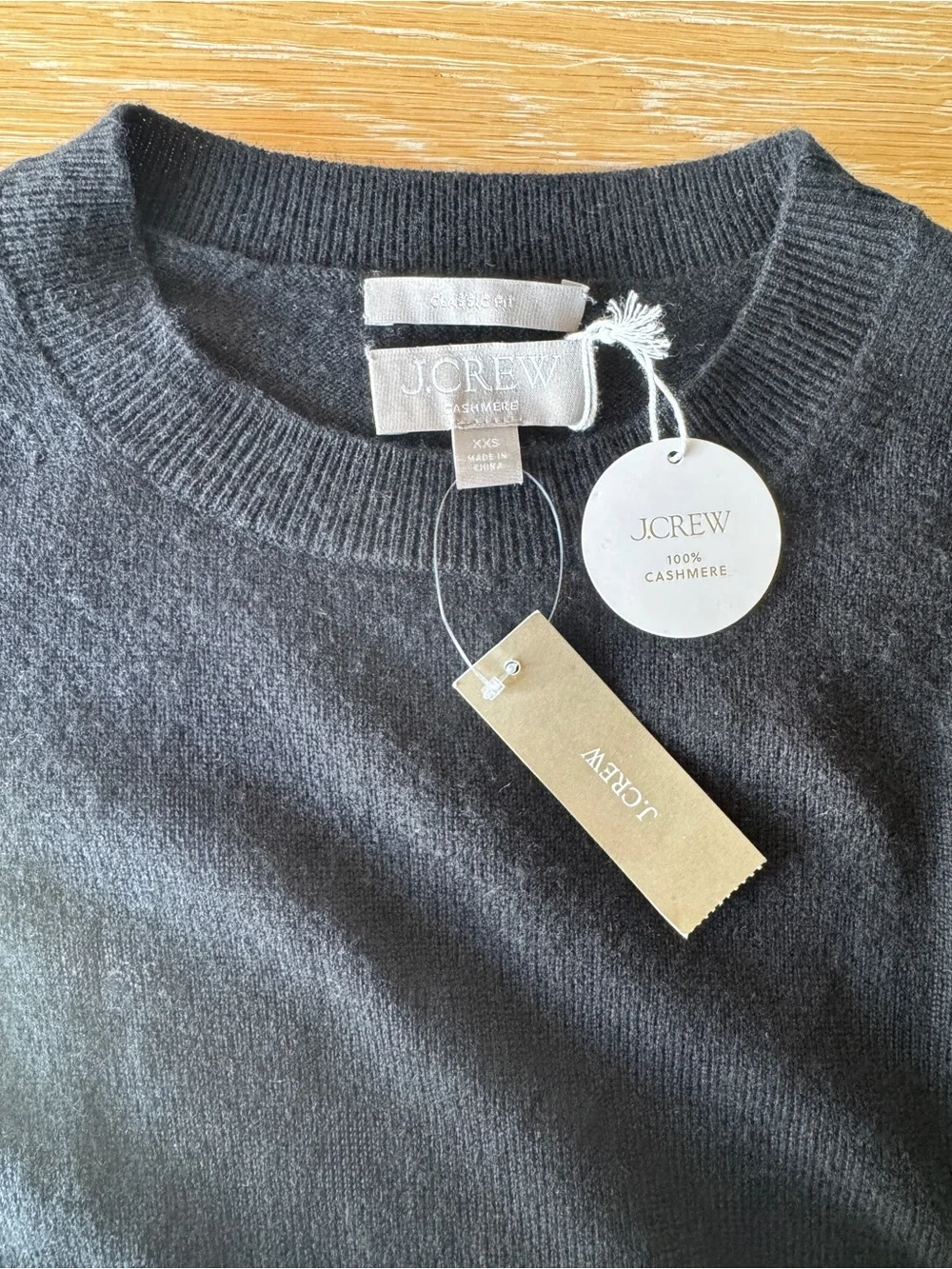 NWT! J. CREW Women’s Cashmere classic-fit crewneck sweater in black size XXS